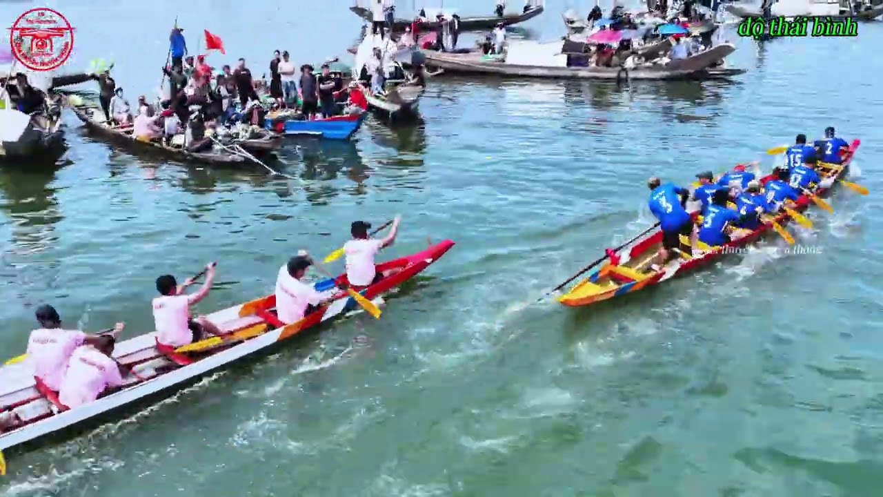 Первый фестиваль традиционных лодочных гонок в коммуне Винь Лок, 2026 год, провинция Тайбинь.