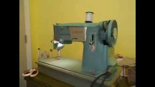 Singer 327 Sewing Machine