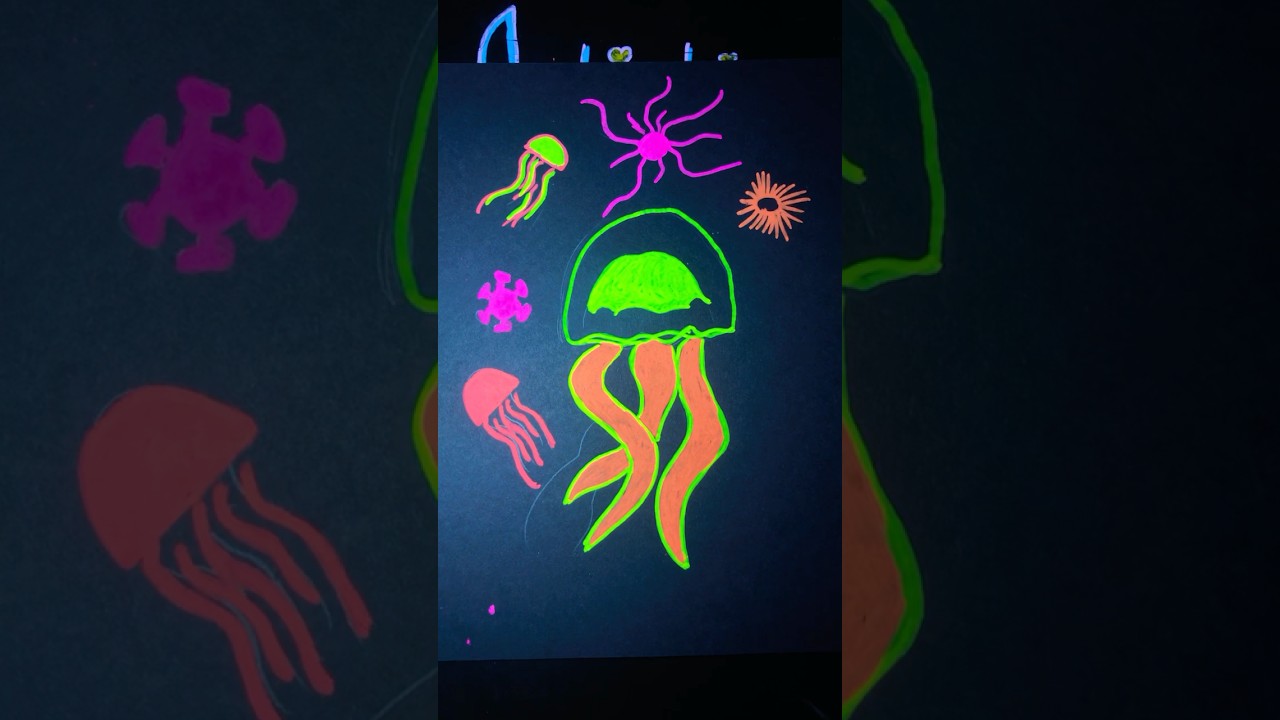 Drawing with fluorescent poscas 