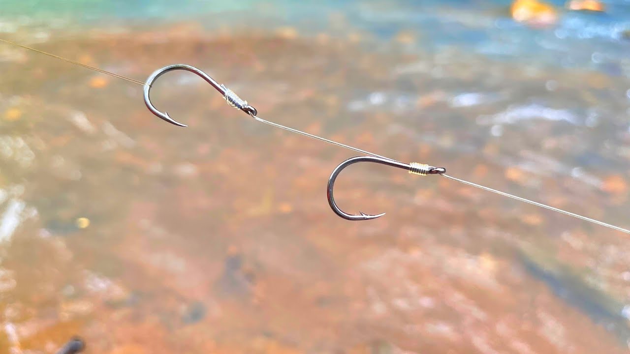 2 fish same hook Ice Fishing Two HANGING "SPLITTER" Designed For Jigging My son caught two fish