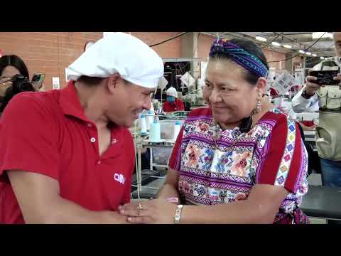 Rigoberta Menchú visita CINIA