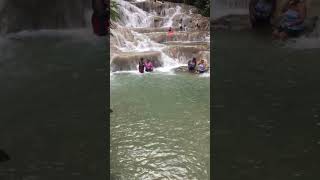 dunns river falls jamaica