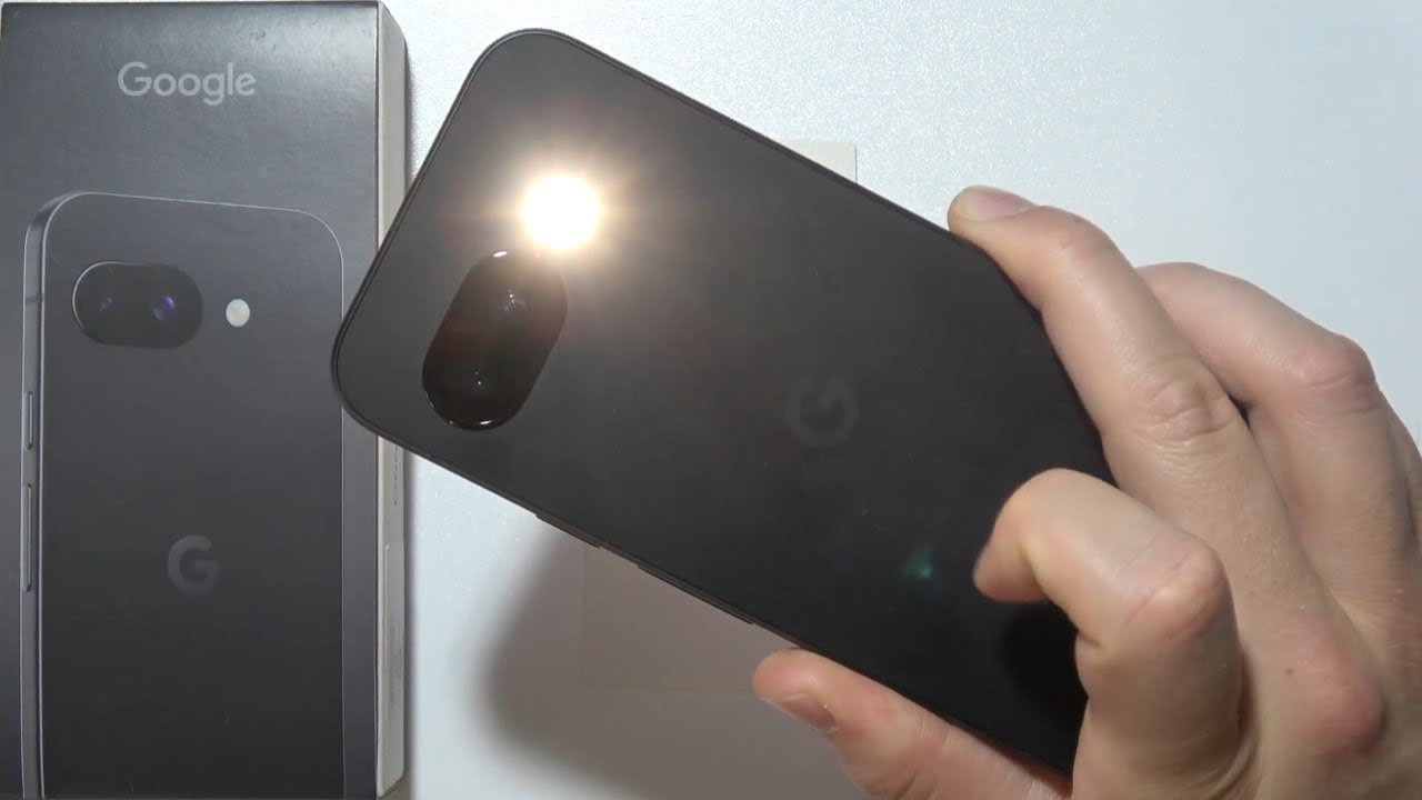 Pixel 9a: How to Quickly Turn On/Off Flashlight - YouTube