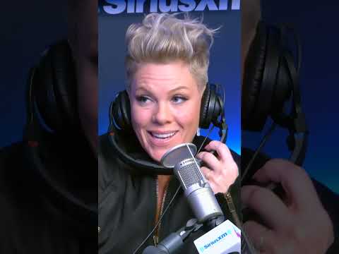 Wait, P!nk Gets Her Own Groceries & Cooks Like The Rest of Us?!😂 #shorts #pink #music #funny