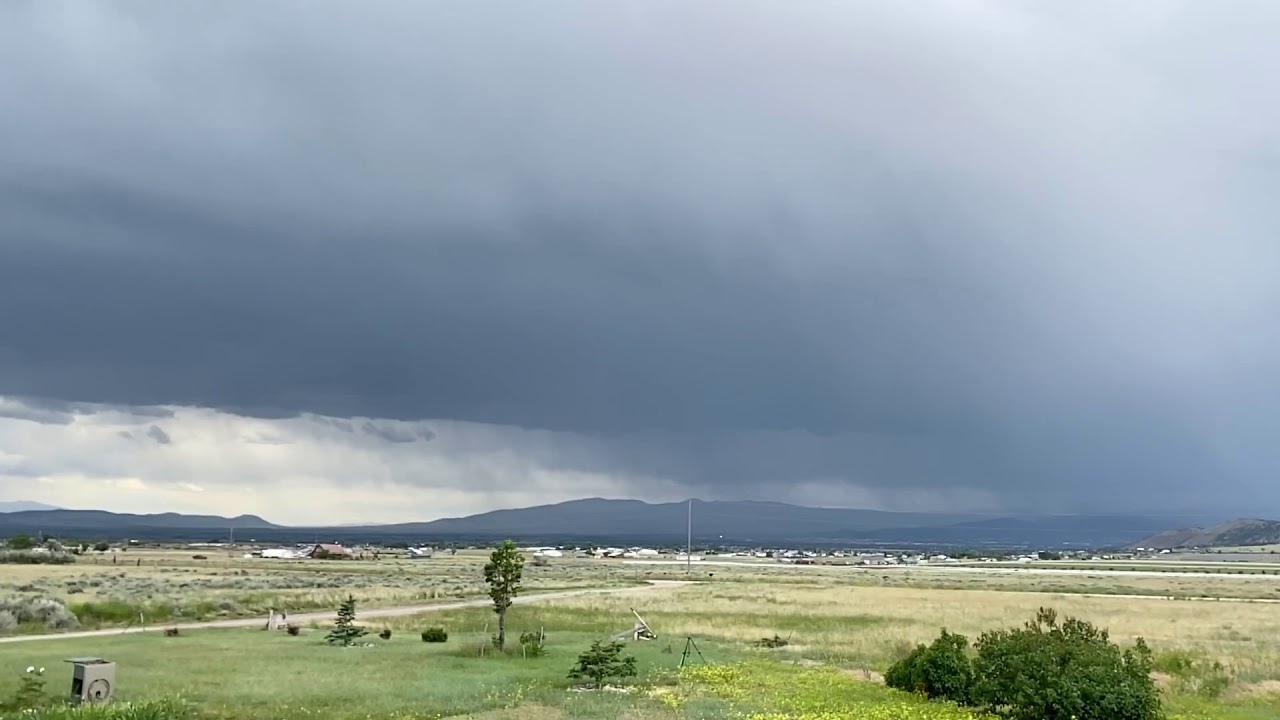 Amazing Lightning from my porch. Vid 04 YouTube