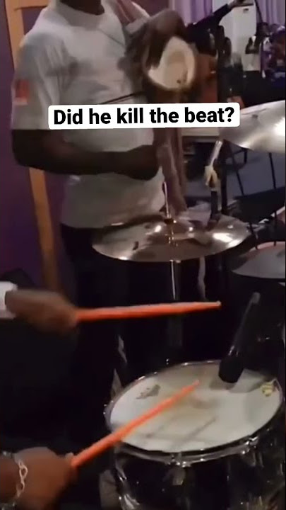 Killer makossa drumming