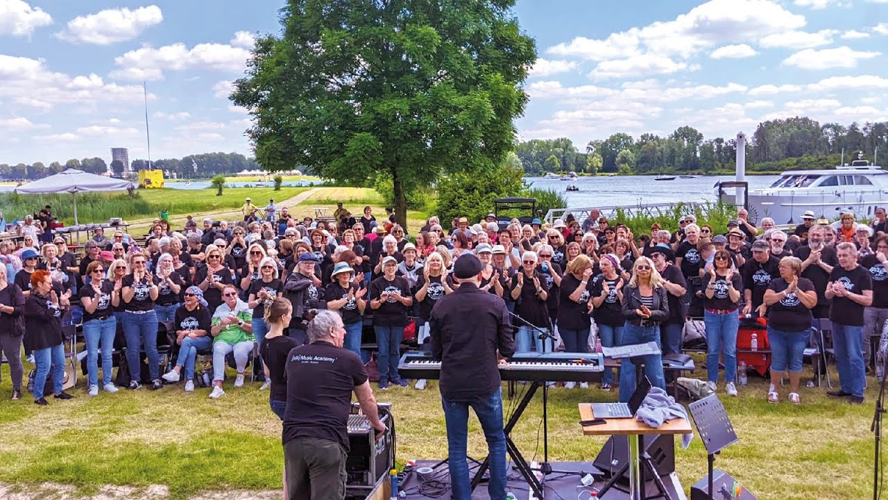 Das "Offene Rockchorsingen" mit Dieter Falk - Palm Beach Roermond 2024