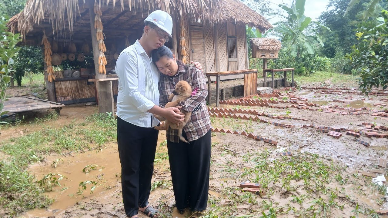 После 7 дней наводнения: генеральный директор Три помогает матери-одиночке отремонтировать дом и