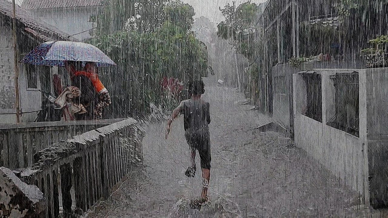 Super heavy rain, floods and lightning in Indonesian village life, ASMR ...