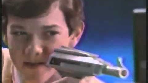 Atari XEGS vs Nintendo commercial (version 1)