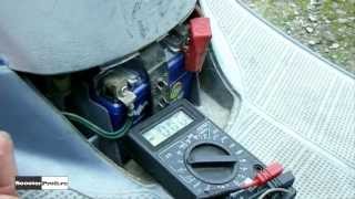 Как проверить зарядку аккумулятора на скутере(Как проверить зарядку аккумулятора на скутере. Чтобы аккумулятор дольше прослужил, вы периодически должны..., 2014-02-26T14:21:57.000Z)