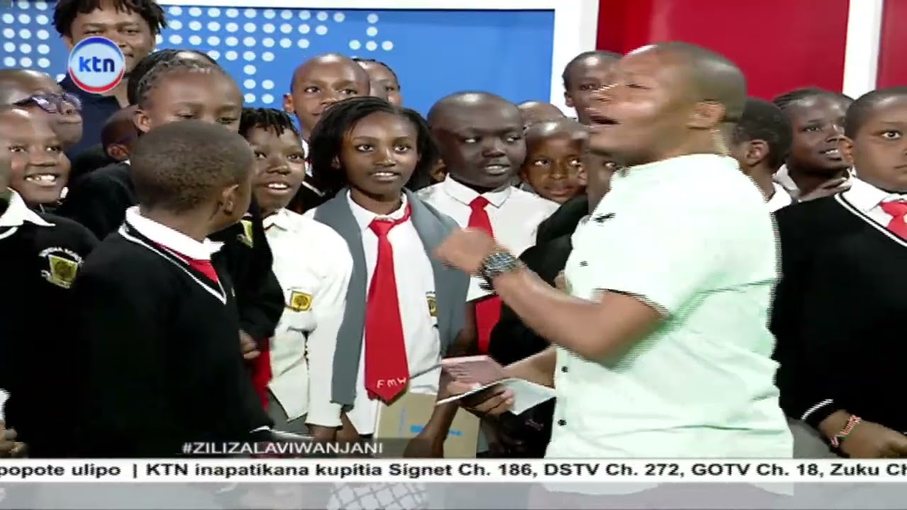 Wanafunzi Mirema School watembea Standard Group