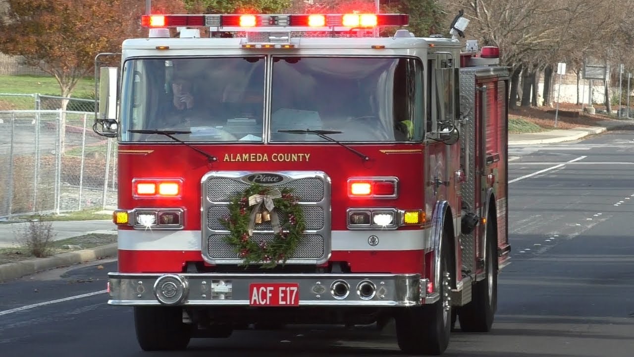 Alameda County FD Engine 17 Responding [x2] - YouTube