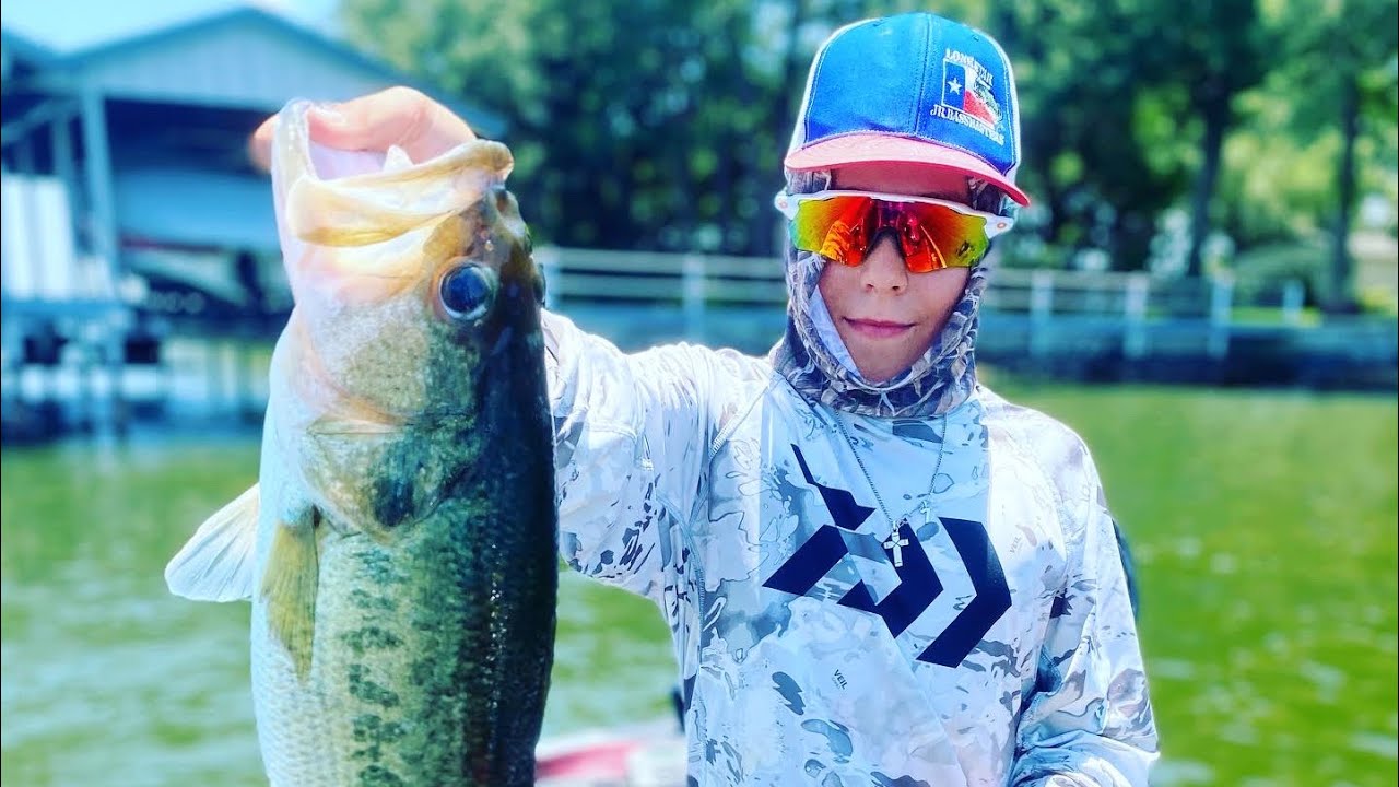 Fun fishing on cedar creek Reservoir and end up catching a 17 pound bag