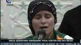 Kemenceci Meryem Akyuz