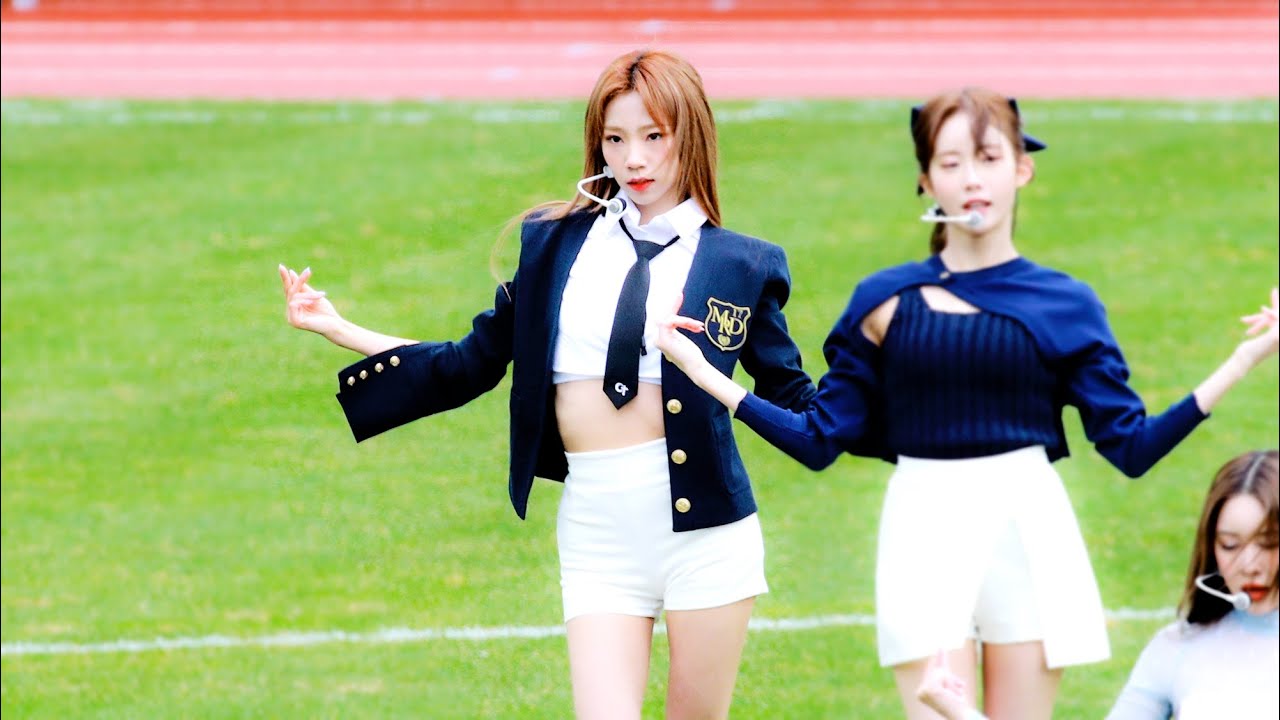 220319 우주소녀(WJSN) 여름(YEOREUM) 서울이랜드FC 축하공연 - 이루리 직캠(Fan Cam)