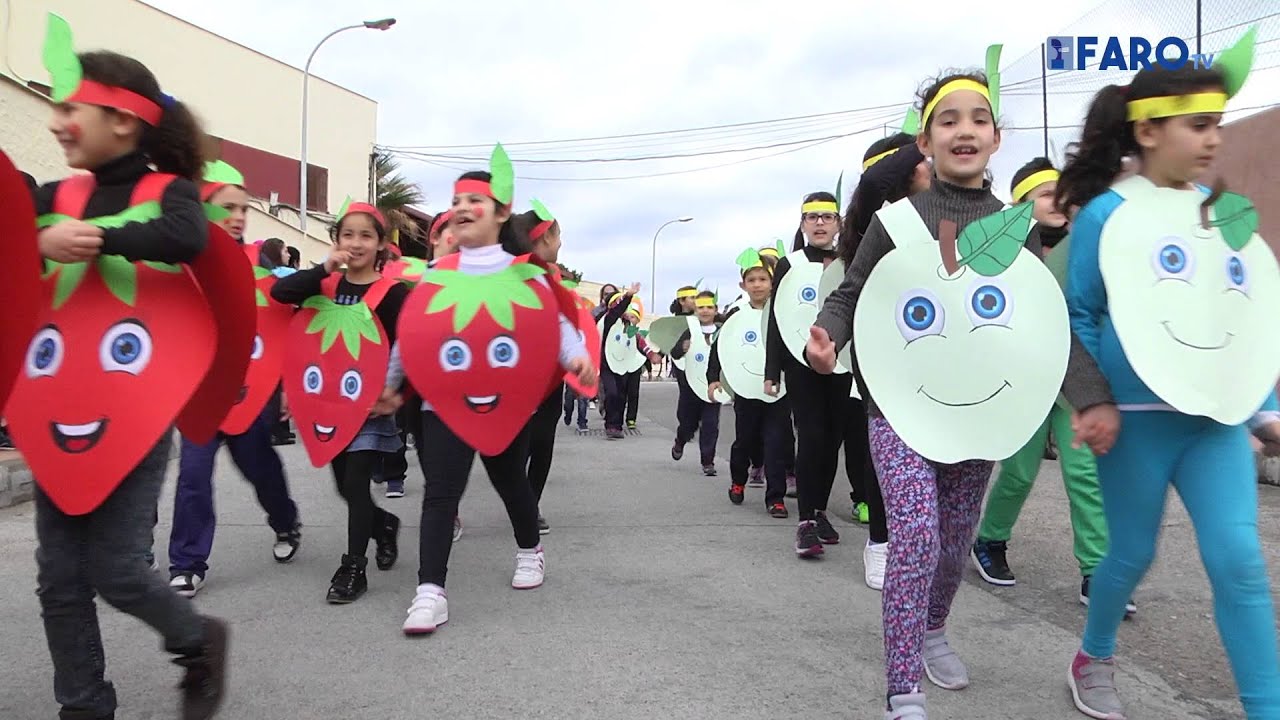 El CP 'Reina Sofía' celebra el Carnaval con un pasacalles 'Frutal'