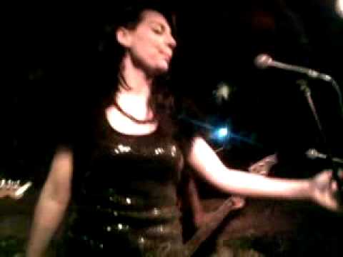 Aylin Aslım - Birgün mp3 indir