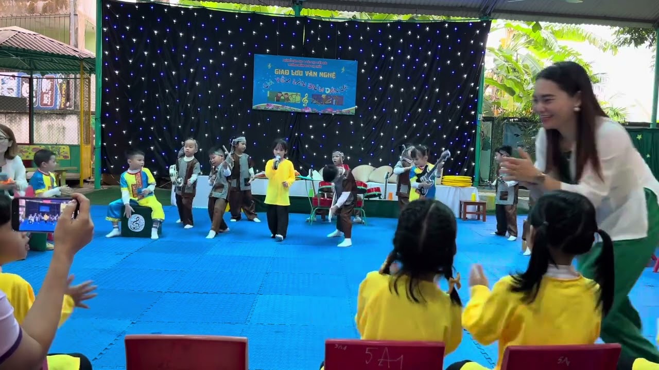 Chuyên đề: Đổi mới hình thức giáo dục âm nhạc - tiếp cận đa văn hóa “ Em yêu làm điệu dân ca”