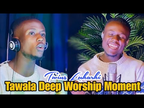 TAWALA UMEWEKA WIMBO KILASIKU KILASAA YESU YUPO Spontaneous Worship Moment 