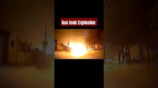 Gas leak Explosion 💥💥💥 #blast #youtubeshorts #weird