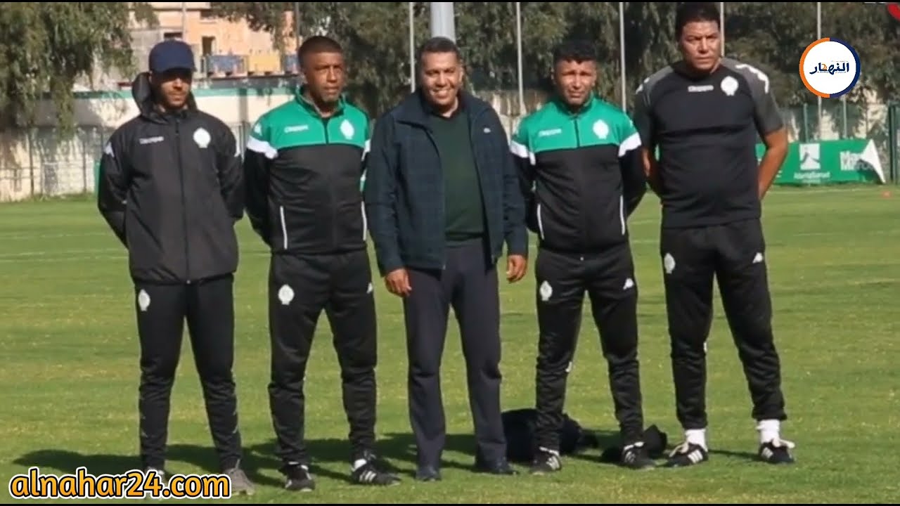 عقب تعاقده مع الرجاء .. رشيد الطاوسي اللاعبيين