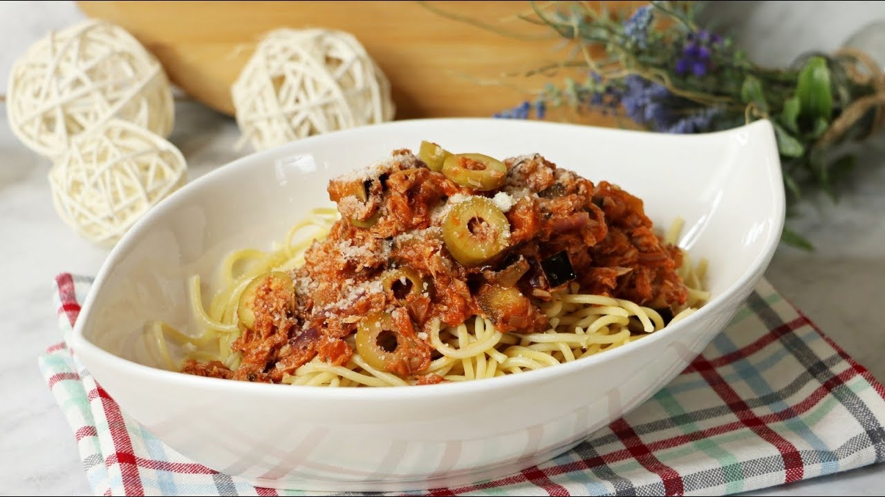 30 min Gericht: Schnelle Thunfischpasta - Spaghetti mit Thunfischsoße ...