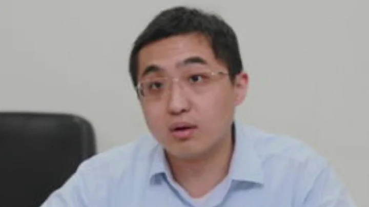 隐身了一段时间，邓小平孙子邓卓棣露面了 - 天天要闻