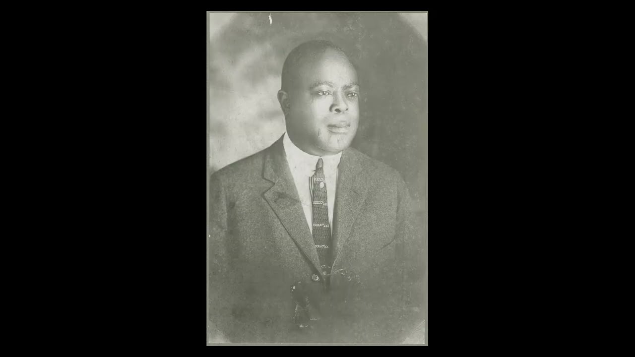 在 YouTube 上觀看「West End Blues - King Oliver & His Orchestra (1929)」