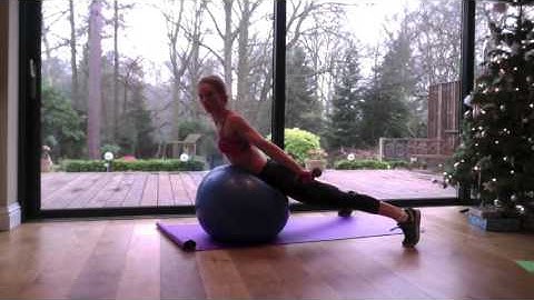 ball dumbell prone cobra