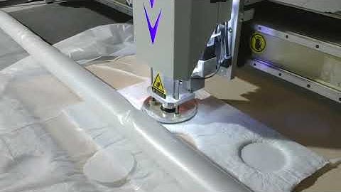 AccTek auto feed cnc oscillating knife machine AKZ1625