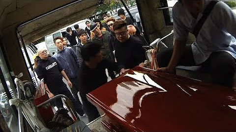 情义两难全之玩爆你个肾第十七回 - "出殡出到一镬粥．皆因撞到KillerSoap" - 天天要闻