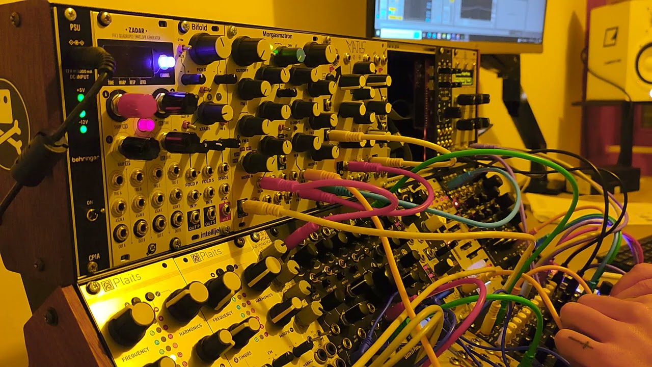 RAW MODULAR TECHNO 143 BPM