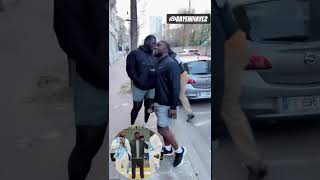 Contact de Franc petit et modou Lo en France