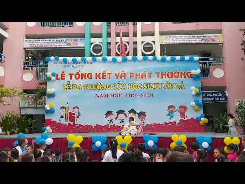 Tiết mục Tạm biệt búp bê của các bé khối Lá trường Mầm non 2 trong ngày Tổng kết năm học 2019- 2020