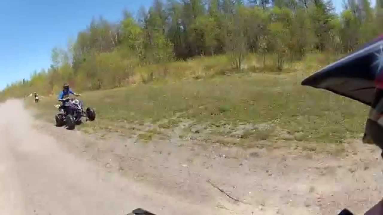 Can-am outlander 1000 vs raptor 700R - YouTube