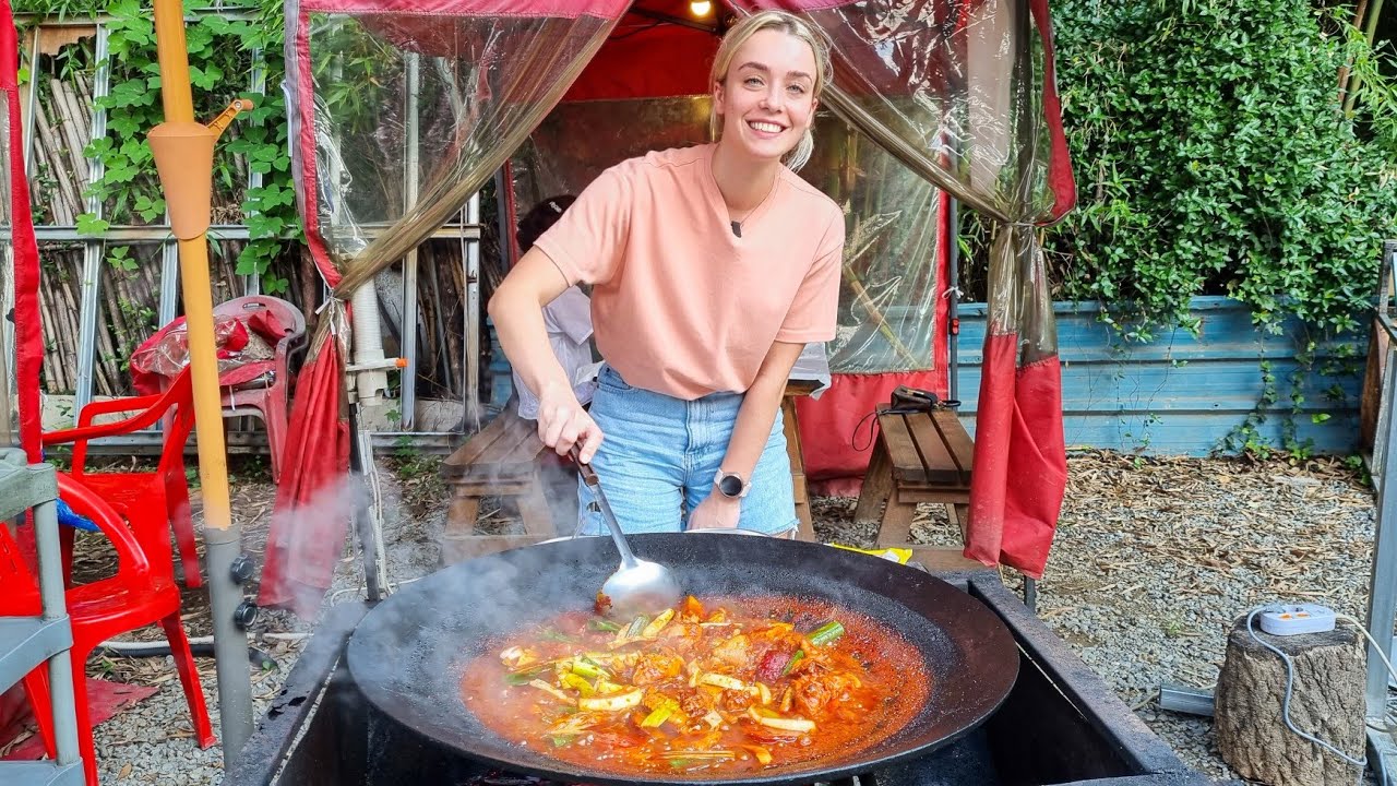 Outdoor Wood Fire Spicy Chicken On A Huge Grill In The Korean Countryside | AMWF COUPLE MUKBANG VLOG