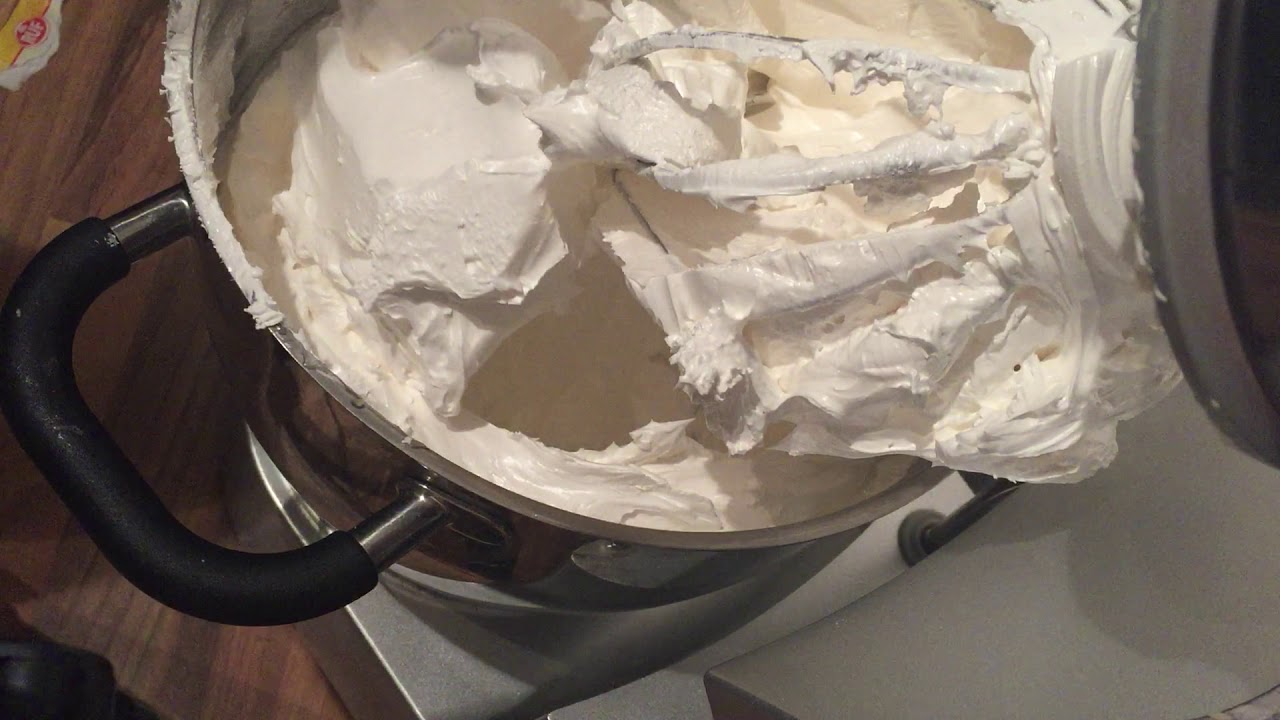 كريمة بياض البيض بالقطر مع الوقت بالضبط ناجحة مليون في المئة👌👍🏼 /😋Eiweisscreme mit Zuckersirup