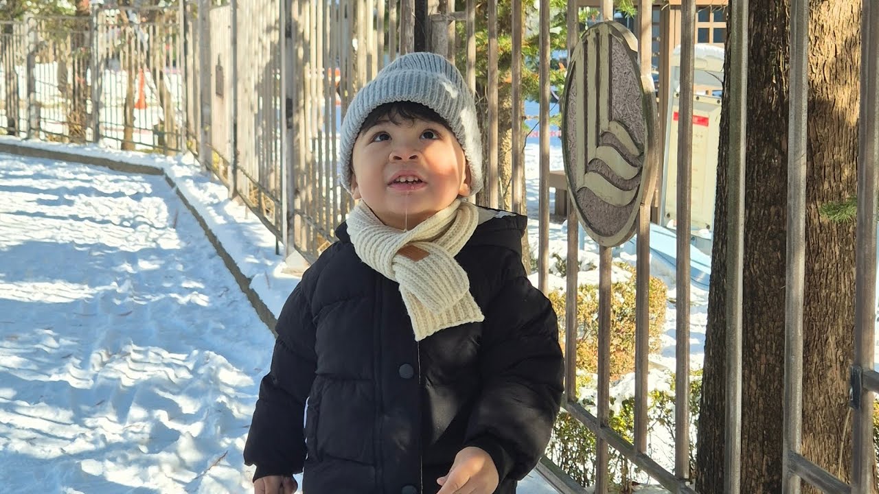 ENJOYING PLAYING IN THE PLAYGROUND EVEN IT'S FREEZING COLD HERE IN SOUTH KOREA. @SissyNeriTv 