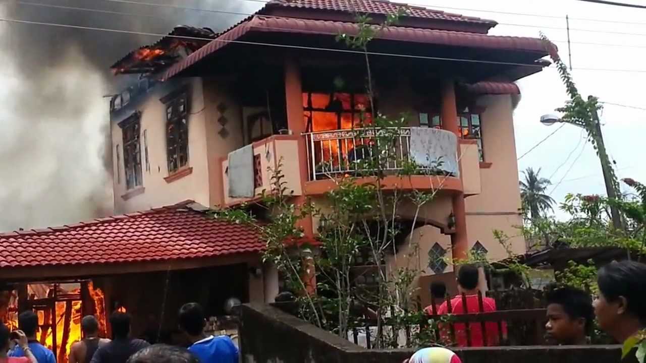  Rumah  Terbakar  YouTube