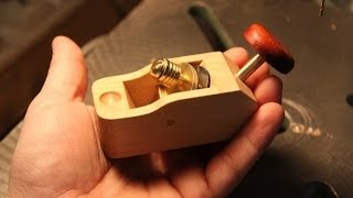 Make a Wood Thumb Plane Original Plane Design by Mike Freda Free Plans: https://websitebuilder1.doteasy.com/upload/53161/