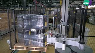 Evolution Pivot Long Arm: Label Application for Pallet