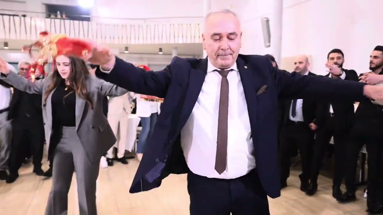 عرس قرية حمشلك خارذا دلال  (( بروين/ حمودة)) في المانيا انشالله الف مبروك وعقبال العذابين