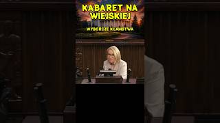 Każdy polityk kłamie