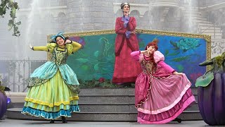 Disney Villains' Den with Lady Tremaine, Anastasia & Drizella - Disneyland Paris Halloween 2022