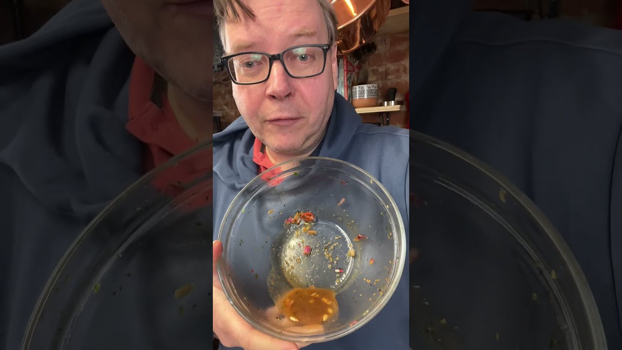 Tomatensalat Rezept - schnell und einfach - YouTube