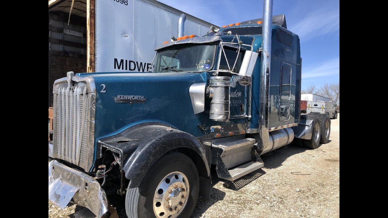 2005 Kenworth W900L - Parts Unit 05KN146