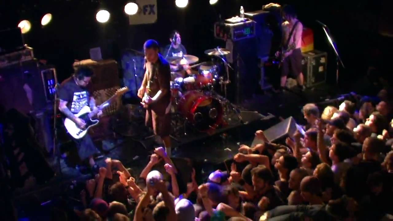 (2008) NOFX The money will roll right in MONTREAL (PUNK EMPIRE)