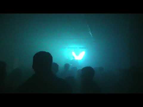 YouTube에서 FEEZZ - CODE (FreddyK Remix) 보기 YouTube에서 FEEZZ - CODE (FreddyK Remix) 보기
