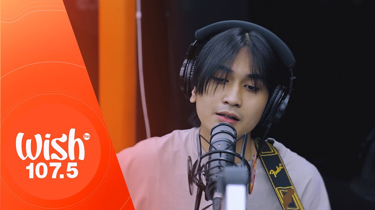 Adie performs Paraluman LIVE on Wish 1075 Bus